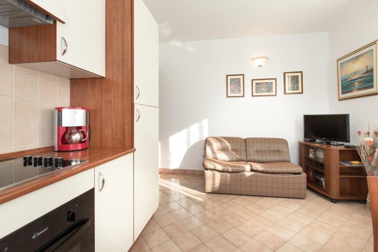 Apartmani Paradiso Krk Town Eksteriør billede