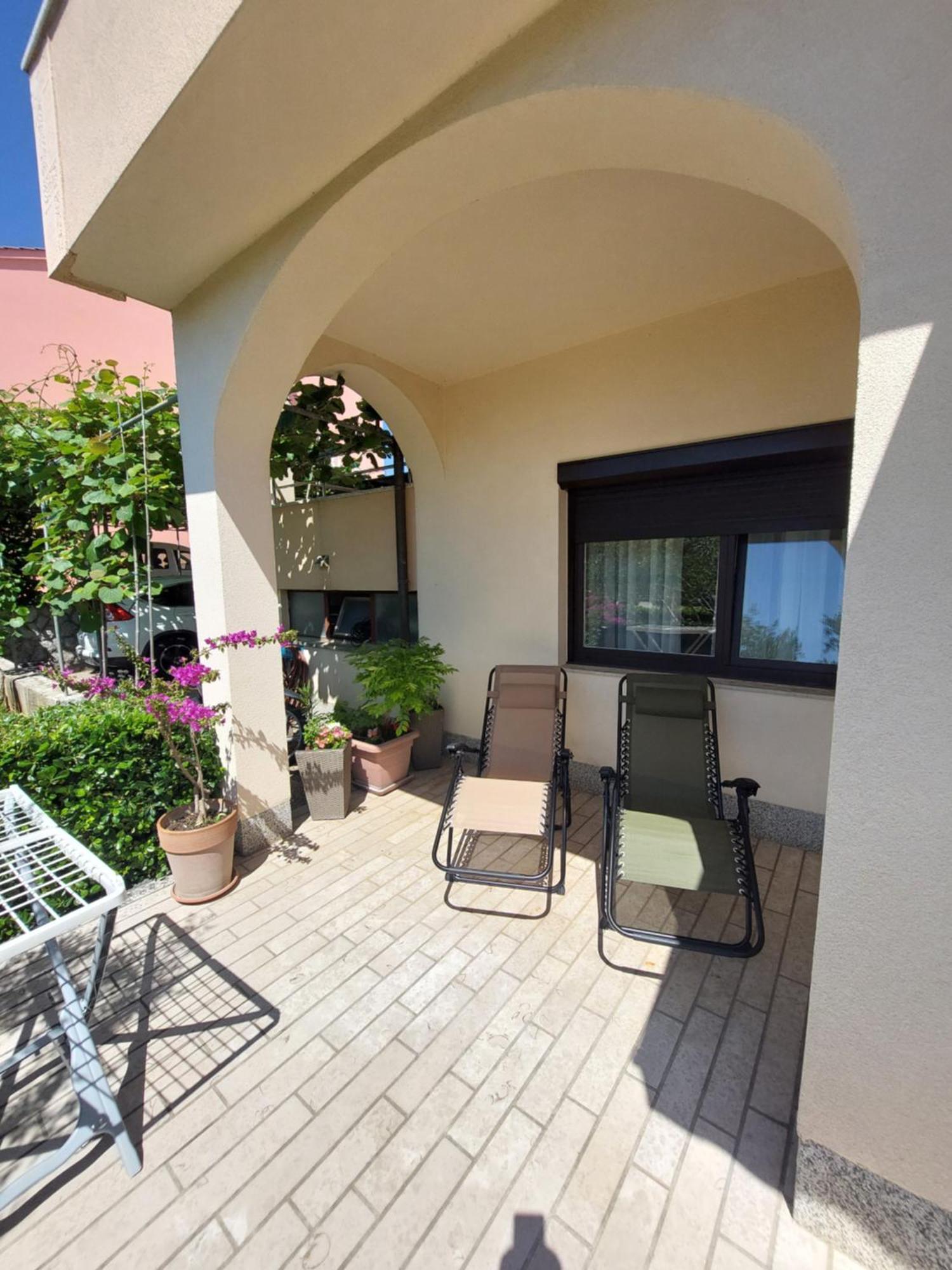 Apartmani Paradiso Krk Town Eksteriør billede