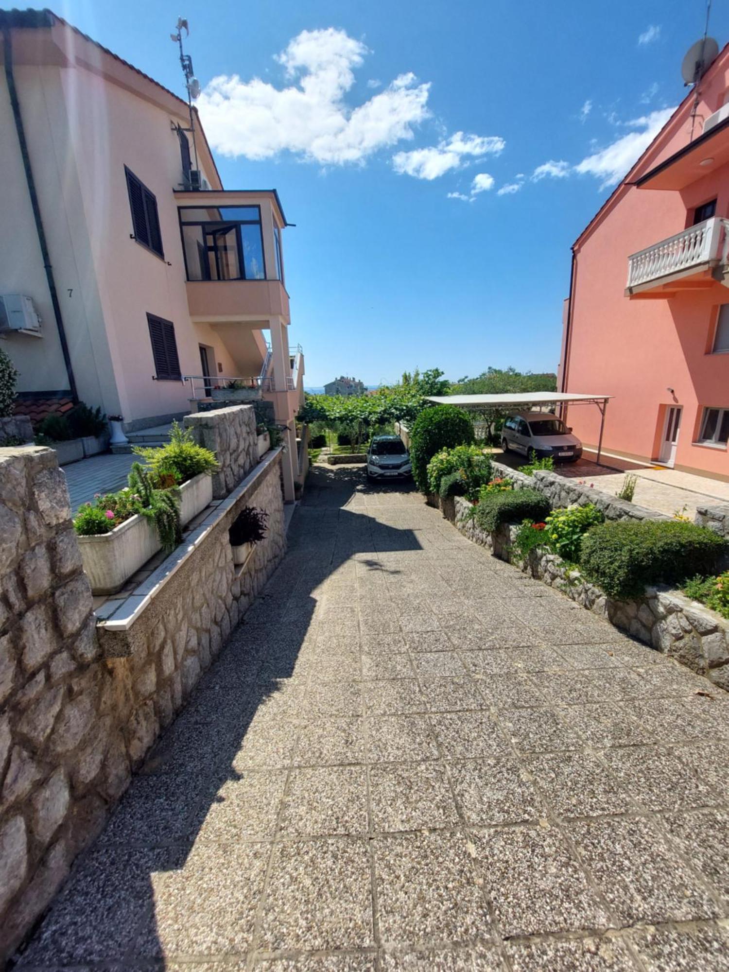 Apartmani Paradiso Krk Town Eksteriør billede